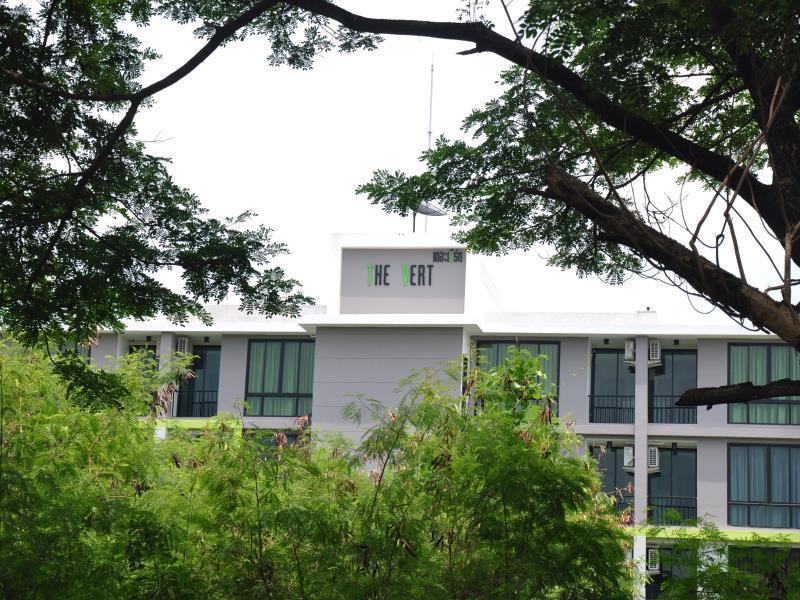 The Vert Pak Kret Exterior photo