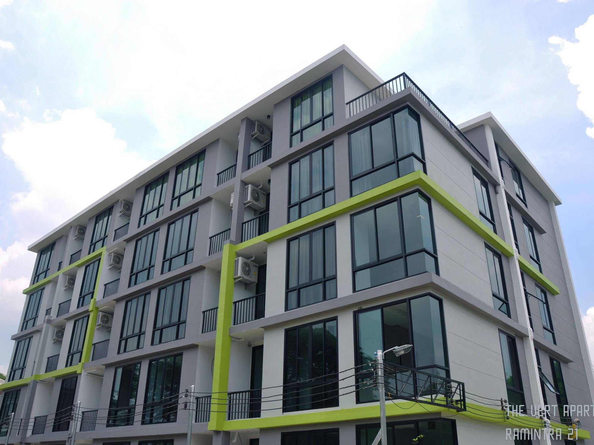 The Vert Pak Kret Exterior photo