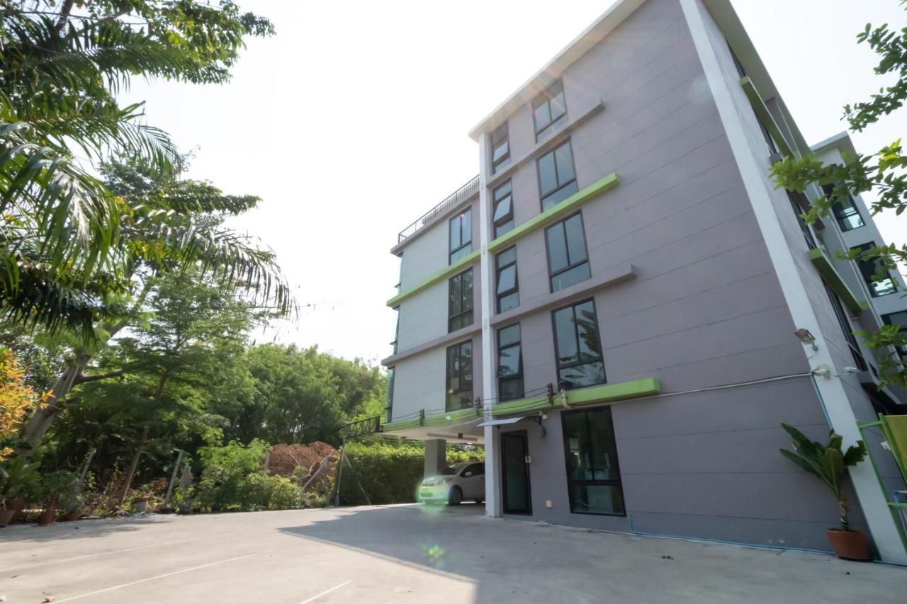 The Vert Pak Kret Exterior photo