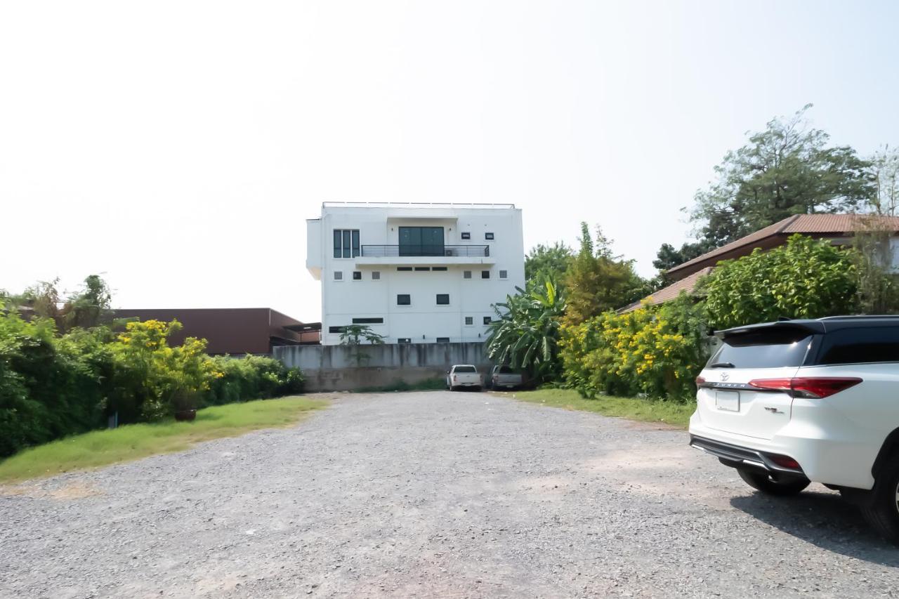 The Vert Pak Kret Exterior photo